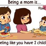 Mom-Illustrates-Her-Regular-Parenthood-Issues