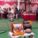 1000 people gatherd in cow death