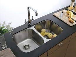 How To Choose A Kitchen Sink Material That's Right For You